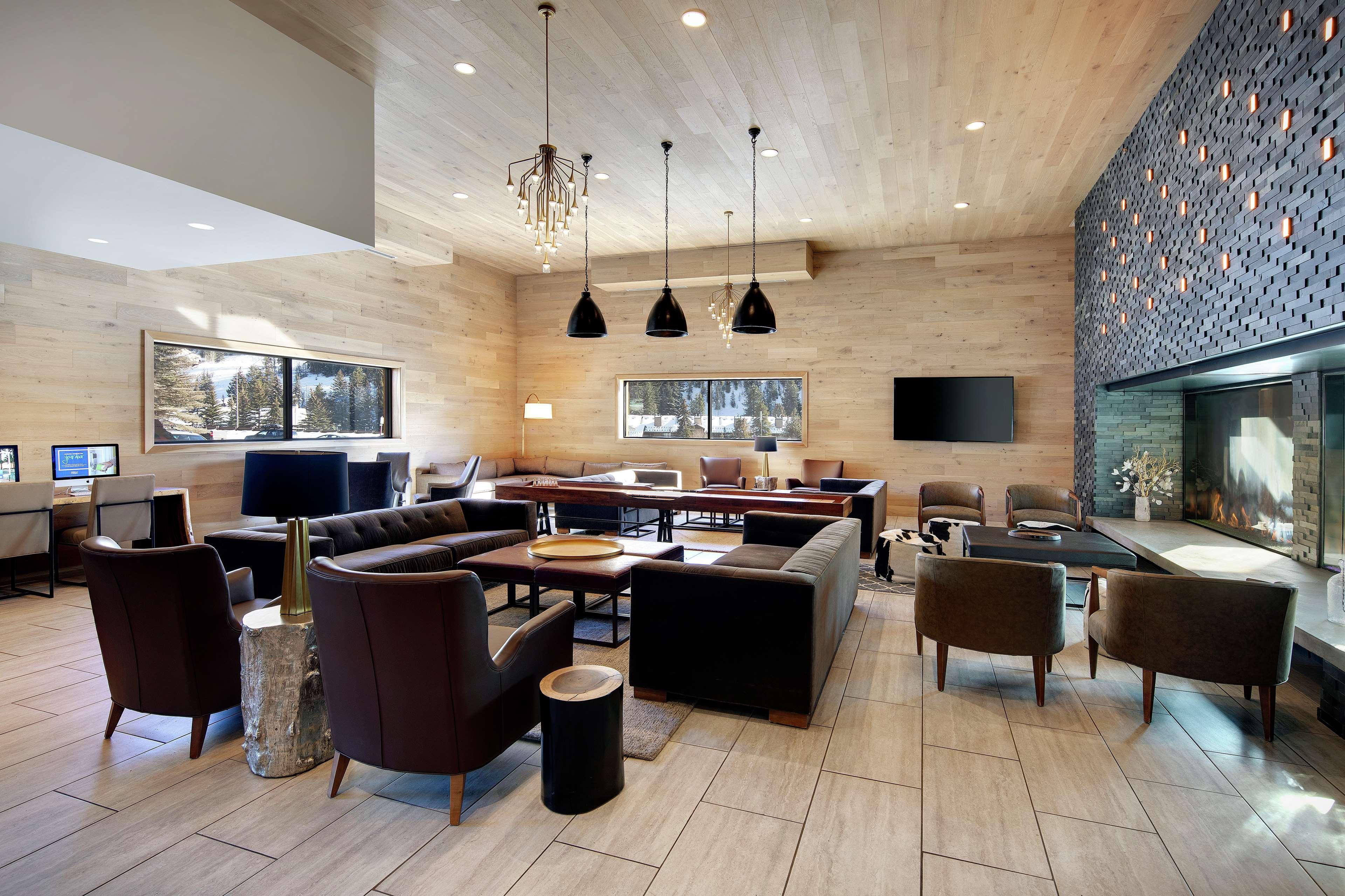 Отель Highline Vail - A Doubletree By Hilton Экстерьер фото