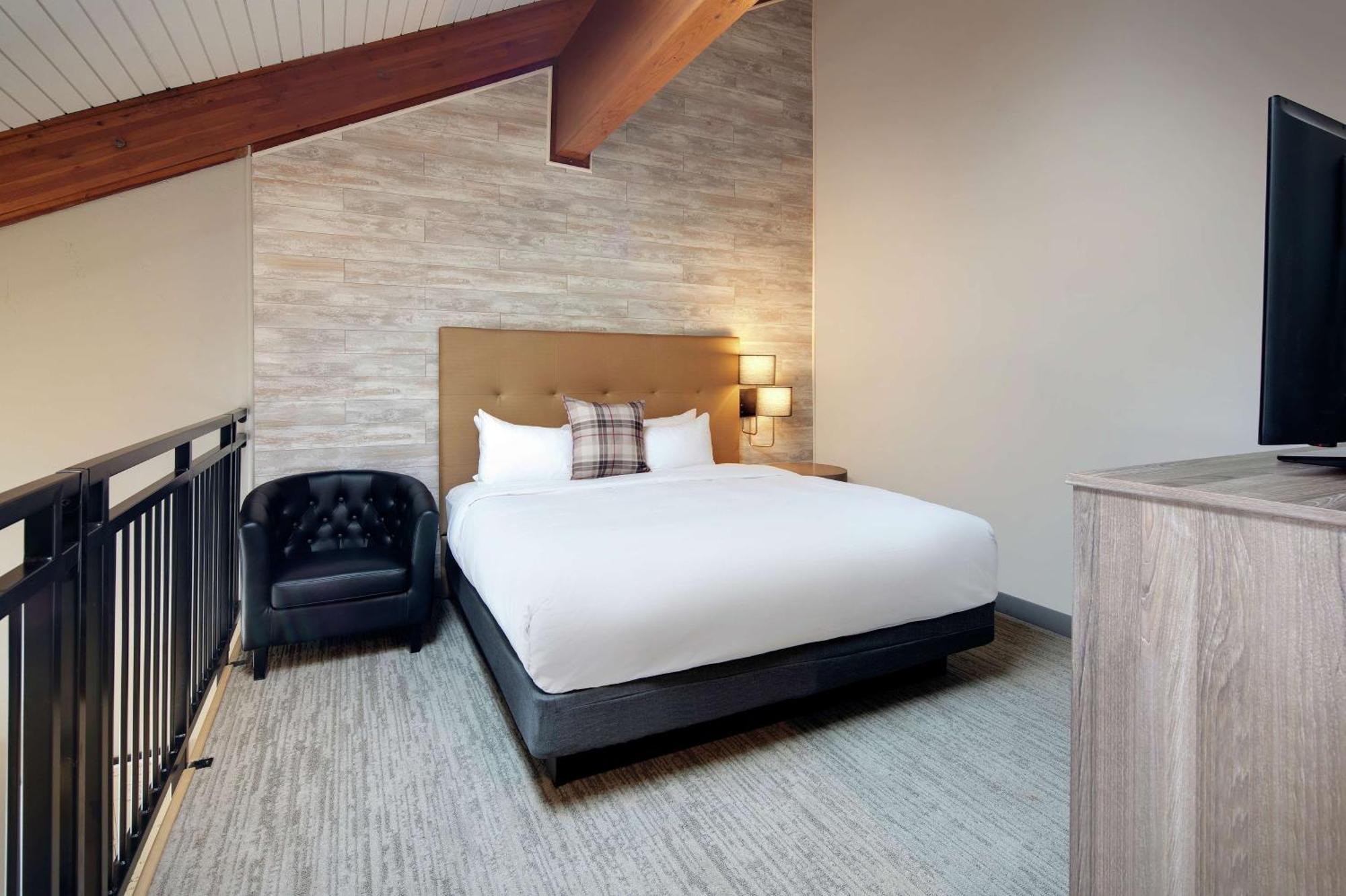 Отель Highline Vail - A Doubletree By Hilton Экстерьер фото